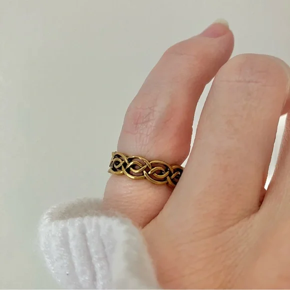 Gold Braid Pinkie Ring “Unity” 4 Celtic Knot Twist Minimal Classic - Picture 5 of 13
